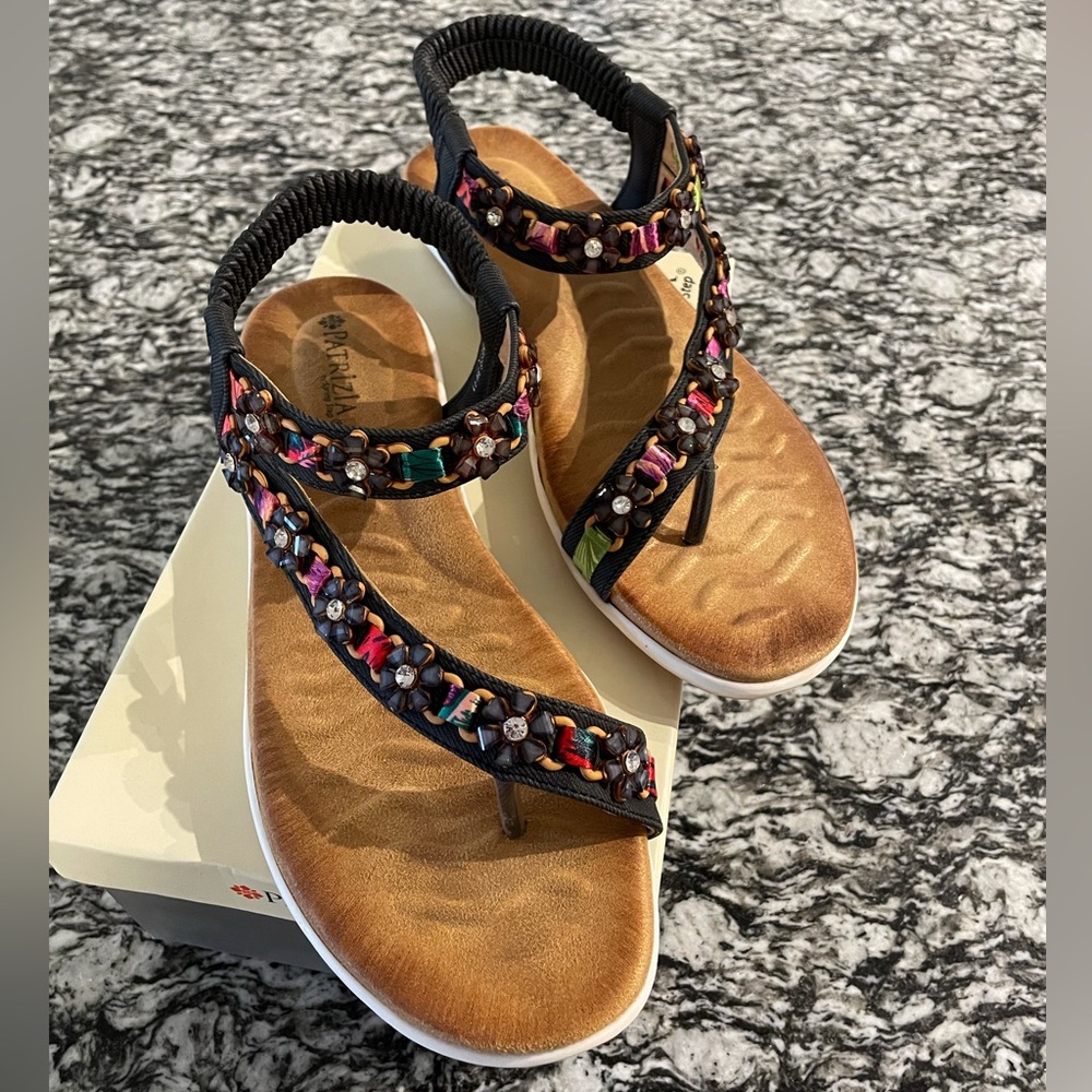 BRAND NEW! Patrizia by Spring Step - Jeunesse Sandal (US 9.5/10)